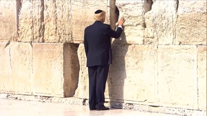 Trump, premier président américain au mur des Lamentations