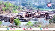 Padmavati Sets Were Vandalised In Kolhapur | Camps Out In Dahisar