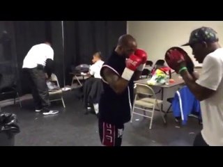 MIKR REED GETS WIN NOW 18-0 10 KOS