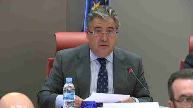 Tráfico estudia más restricciones a conductores noveles para bajar accidentes