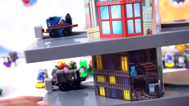 THOMAS AND FRIENDS MINIS TOY TRAINS SUPERMAN BATMAN DIESEL SUPERHEROES-VFGFYasda