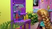 Pizza! ELSA toddler gets burned ! ELSA and ANNA toddlers at Pizzeria - Watching pizza being made-NKMe