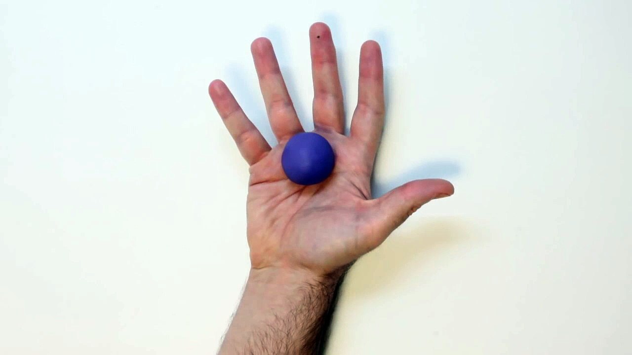 Clawdeen Wolf Monster High doll stop motion play doh video animation-puIl