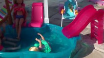 POOL Fun ! Ice Prank - Elsa & Anna toddlers - Barbie's New Car - Swimming - Splash - Water - Slide-n5x0