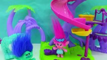 Baking A Cake With Dreamworks Trolls Poppy, Branch and Bergen Bridget - Video-_Bl