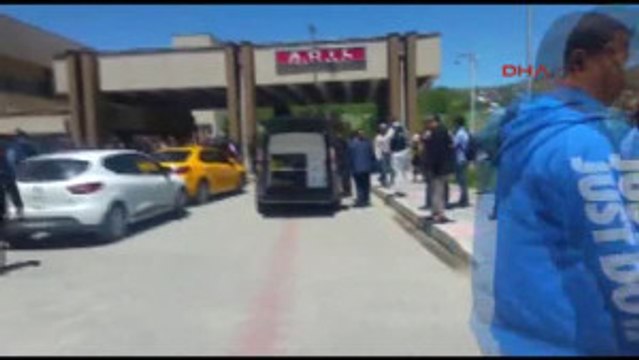 Elazığ Fırat Üniversitesi Hastanesi Başhekimi Prof Dr. Mehmet Said Belirgen Makamında Uğradığı...