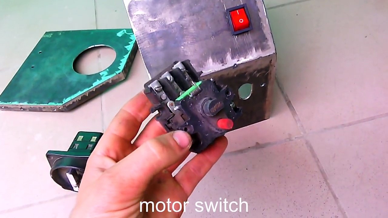 Homemade lathe part 9