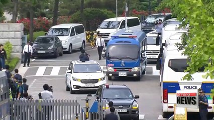 Download Video: Former President Park Geun-hye makes appearance at first hearing in corruption trial