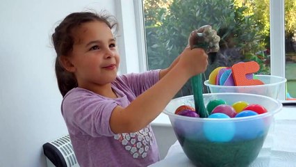 Learn Numbers SUM 1-10  for toddlers in the Slime Baff ! Numbers Counting to 10 with Ball Pit Balls-i5IzoypU