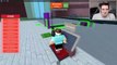 TURNING INTO THE HULK IN ROBLOX-lO_