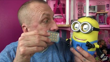 Bad Baby Annabelle Cuts Victoria Hair Cookie Baking Fail Hidden Egg Toy Freaks-FIWmfS