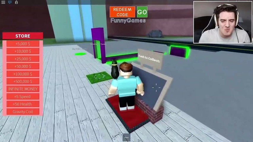TURNING INTO THE HULK IN ROBLOX-lO_