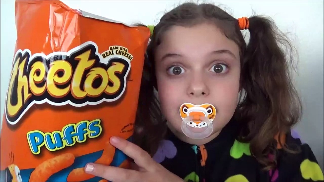Bad Baby Giant Nachos and Candy Challenge Toy Freaks Victoria Annabelle-Fy