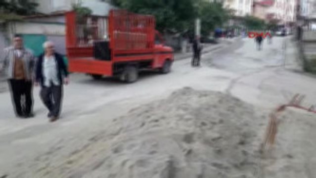 Kocaeli Bahçe Duvarı Için Kazı Yaparken Doğalgaz Borusunu Patlattı