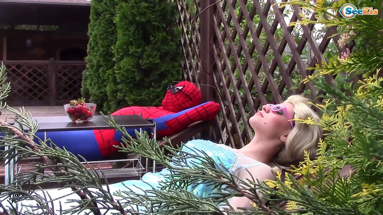 Crazy Spiderman vs Zombie! Superhero BATTLE Movie in Real Life!  w/ Frozen Elsa Hulk Malificent