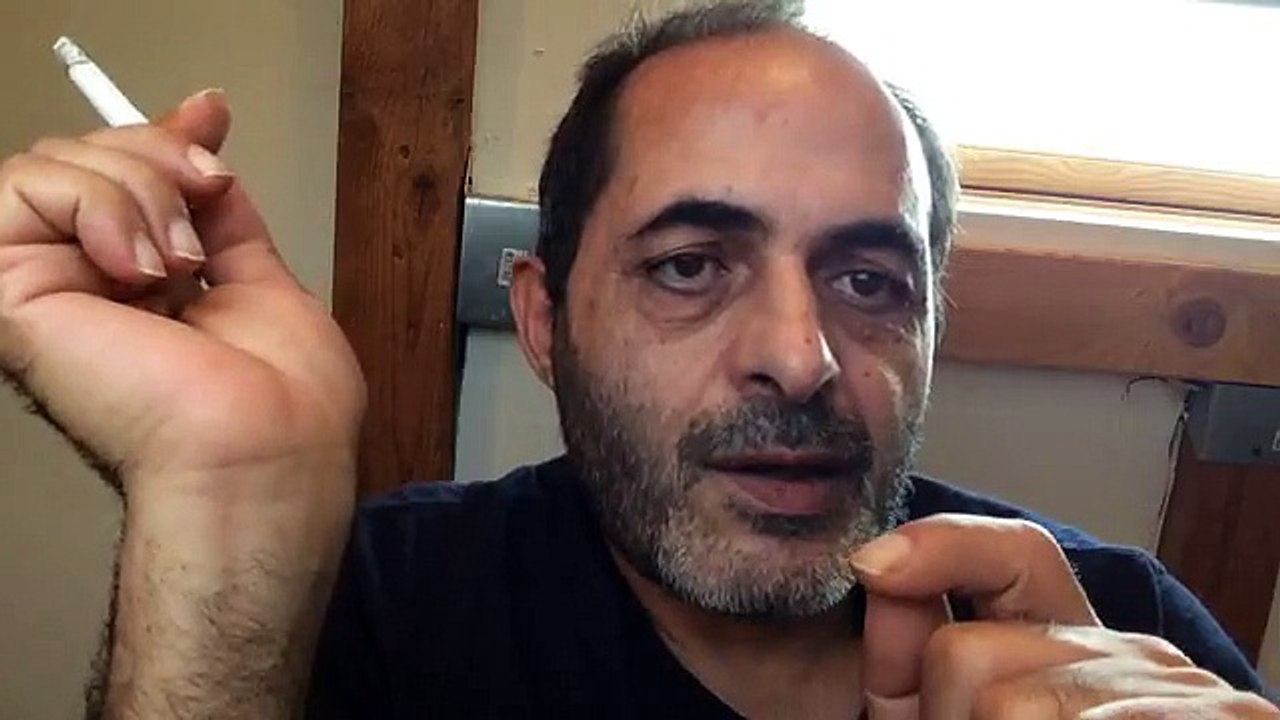 TUNISIE TU OUBLIES : TU EFFACES DE TES RÊVES MAL-SAINTS : VITE FAIT : ET POUR TOUJOURS