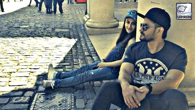 Soha ali Khan CUTELY Flaunts Big Baby Bump