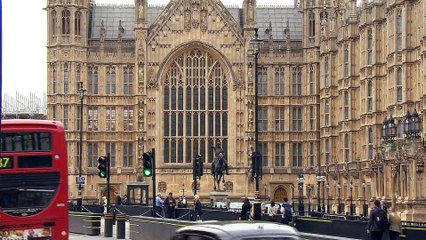 UK politicians suspend campaigning in the wake of Manchester Arena attack