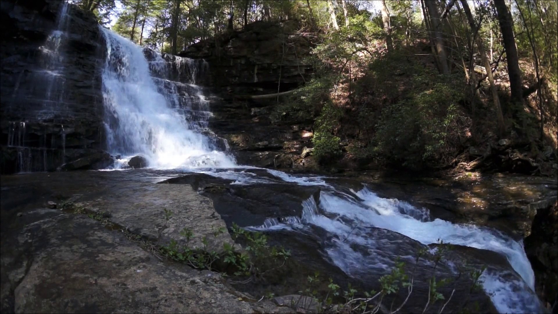 ⁣Waterfall Cliff