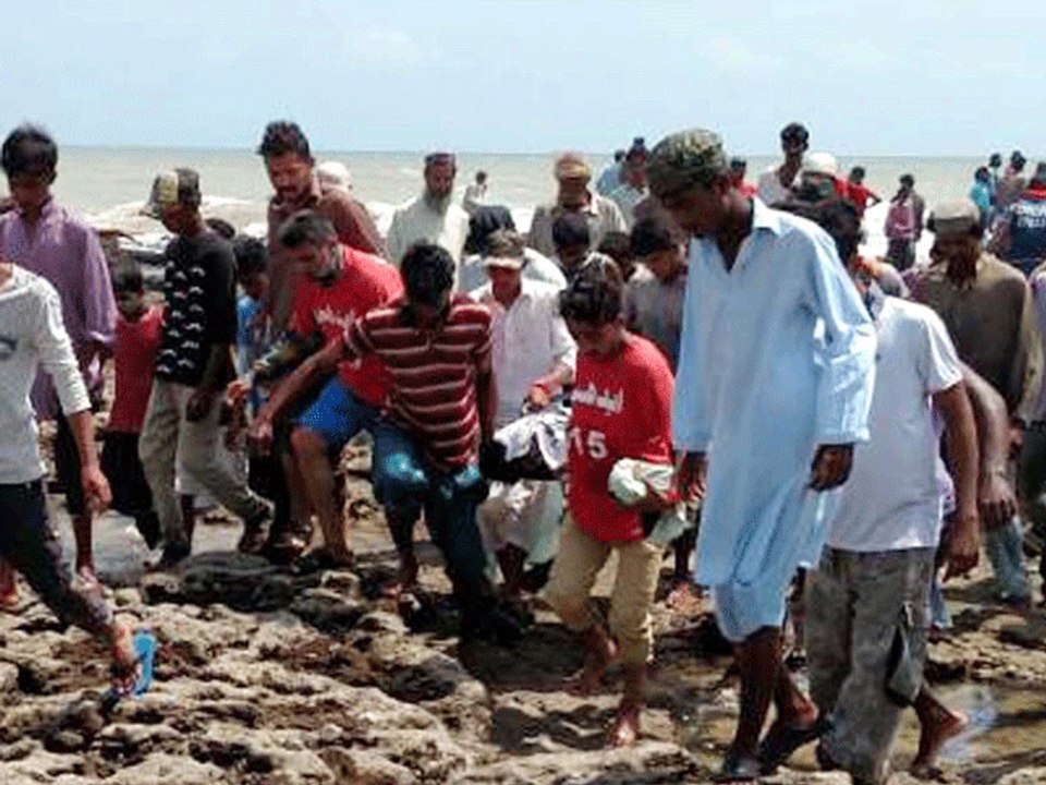 sea dead bodies
