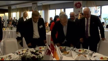 Baykal, Kılıçtaroğlu'na Seslendi: "Aday Olacaksan Ol! Olmayacaksan, Buradan Birisini Seçelim"