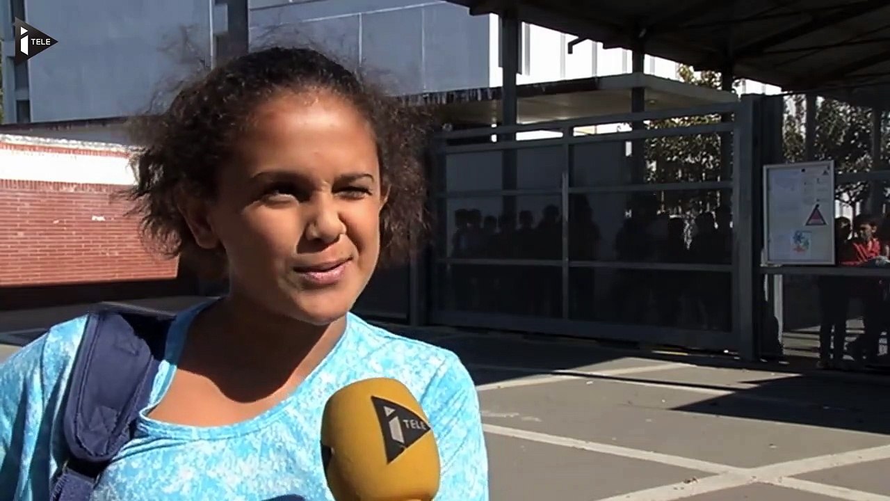 Les devoirs scolaires sont source d'inégalités-Q1aMdejXN30