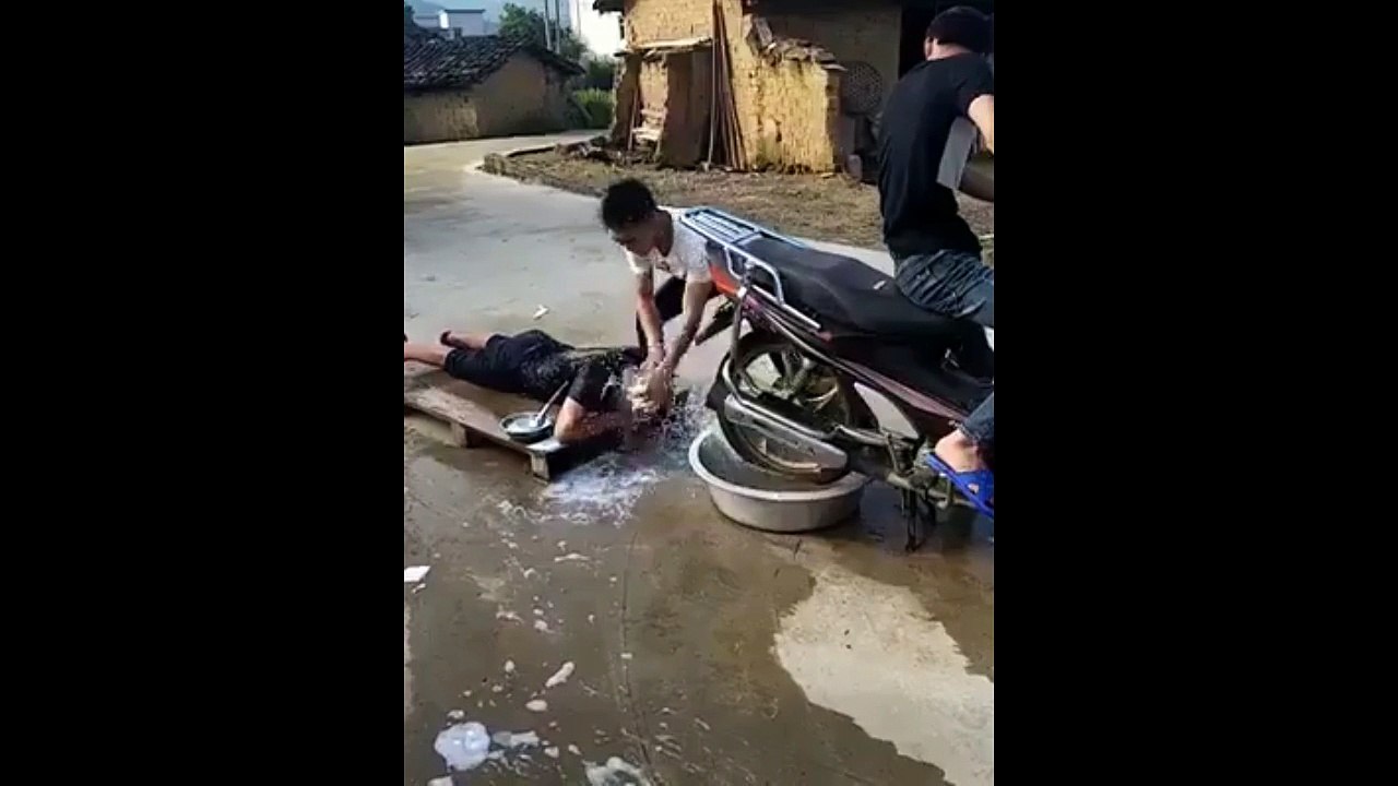 Shampoo level