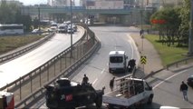 Şüpheli Pankart Okmeydanı Bağlantı Yolunu Trafiğe Kapattırdı
