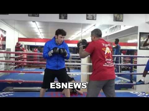 julio cesar chavez jr killing the mitts - EsNews Boxing