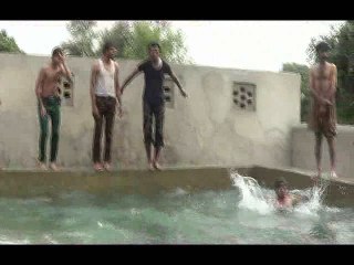 Thanda Thanda Pani Very Funny Video