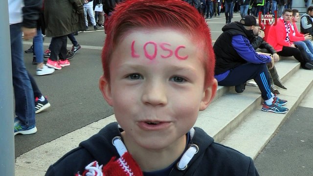 Les supporters saluent l'arrivée de BIELSA