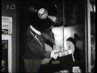 Karl Valentin  “Im Schallplattenladen" (1934)