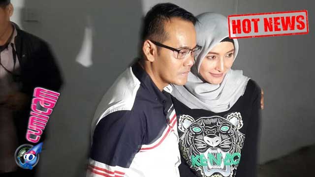 Hot News! Pelukan Perpisahan Inneke dan Suami Sungguh Mengharukan - Cumicam 24 Mei 2017