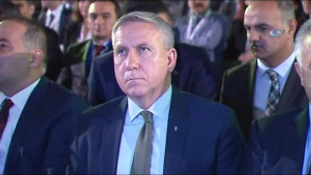 Ulaştırma Denizcilik ve Haberleşme Bakanı Ahmet Arslan: Ülkemizin 'Ulusal Genişbant Stratejisi'ni...