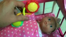 How To Get a Baby to Sleep-5Qqp-2Cr4eg
