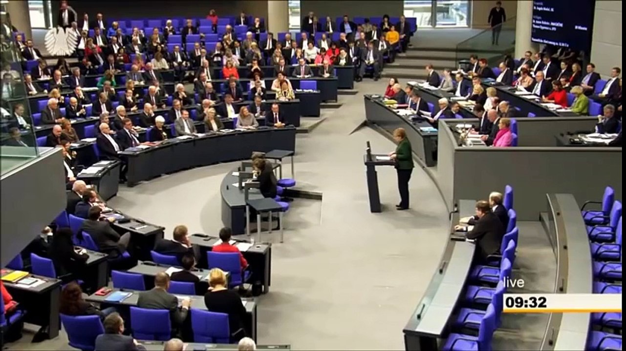 A MERKEL DRINGEND ZENSUR erforderlich! DEUTSCHE missbrauchen MEINUNGSFREIHEIT