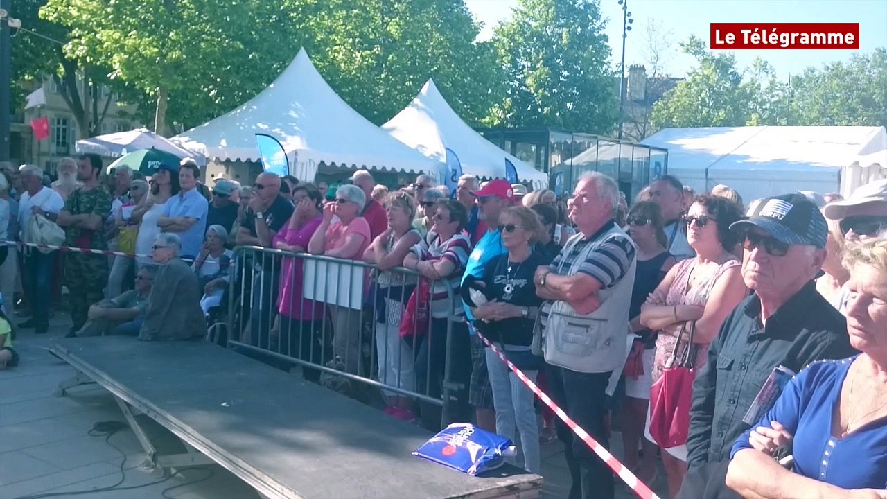 Semaine du Golfe. La foule au port de Vannes