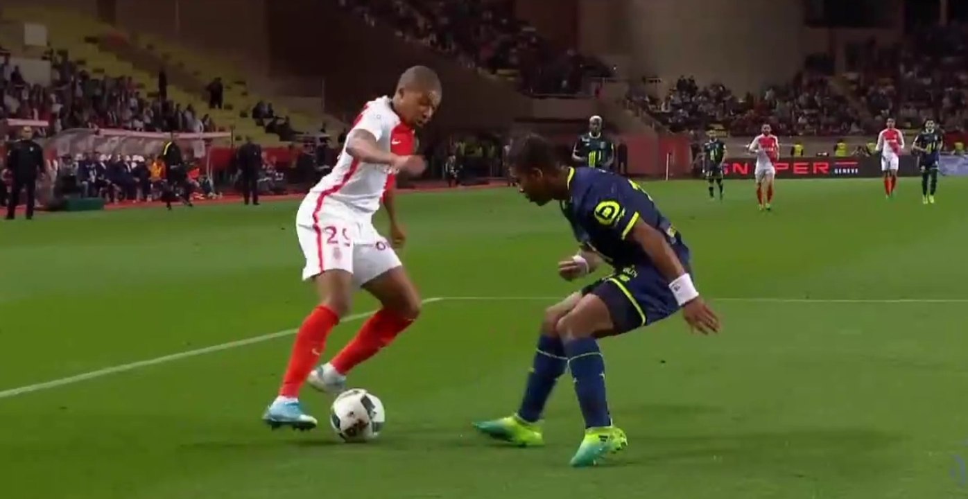 Mbappe skill