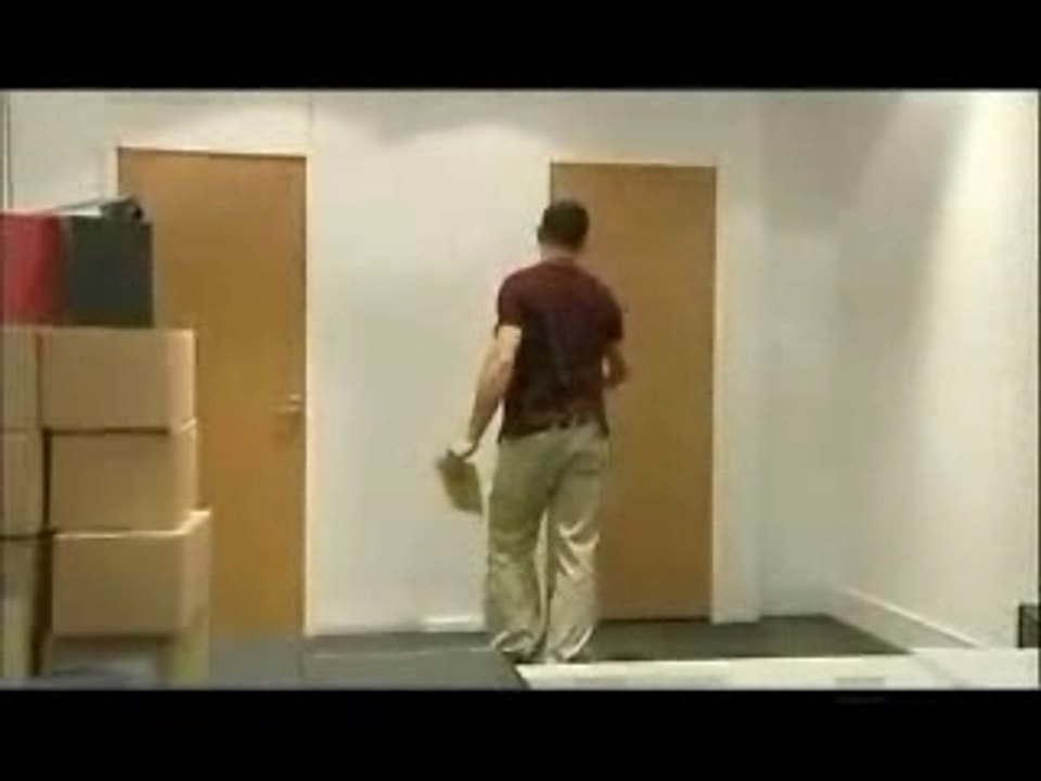 216. Vanishing door prank