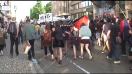 Brüksel'de NATO Karşıtı Protesto Düzenlendi