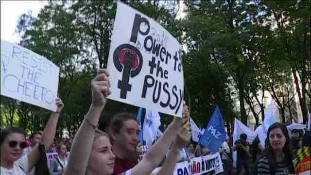 Multitudinaria protesta por la visita de Trump en Bruselas y contra la OTAN