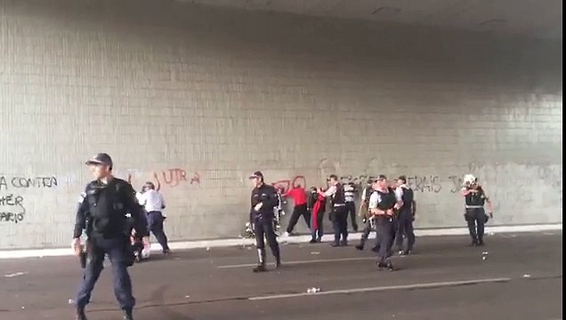 PM atua para restabelecer a ordem em protestos contrários ao presidente Temer