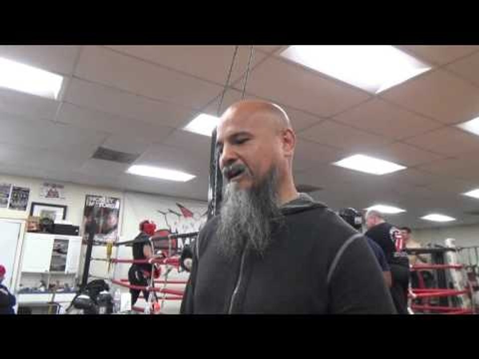 ADRIEN BRONER VS AMIR KHAN WHO WINS TRAINERS BREAK IT DOWN EsNews Boxing