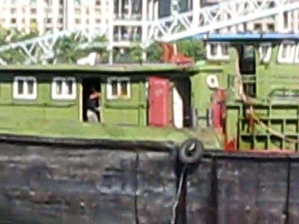 A ship with residence running between towers