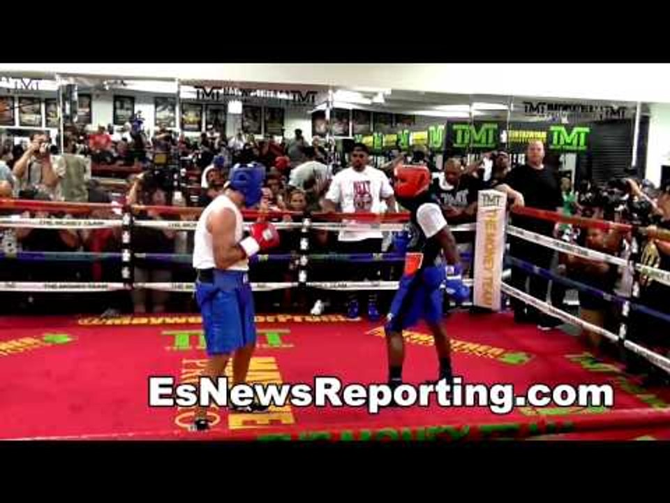 FLOYD MAYWEATHER: MANNY PACQUIAO is a HELL of a puncher -  EsNews Boxing