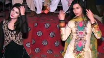 media yar lamy da desi mujra on wedding