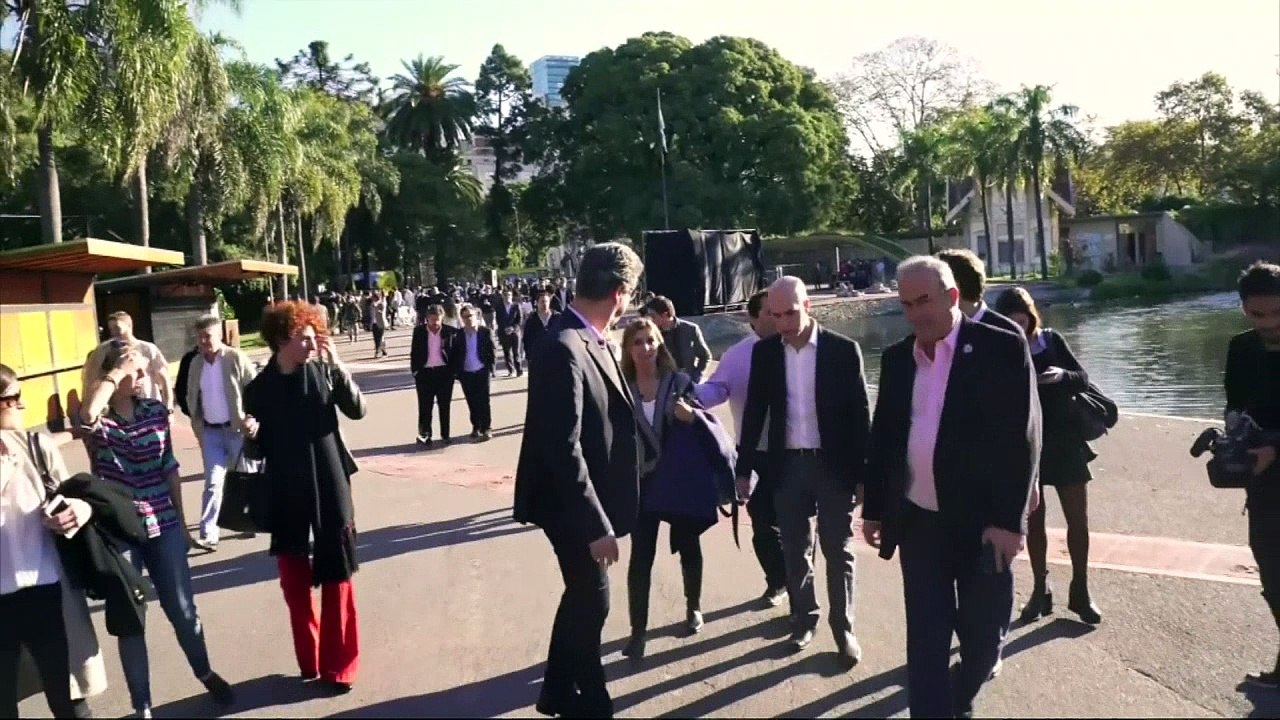 Hundreds of animals still caged in closed Buenos Aires Zoo