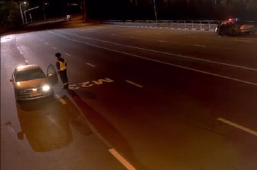 Polisin başına öyle bir şey geldi ki!