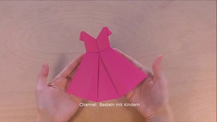 صنع فستان عرس ورقي لتسلية ابنتك