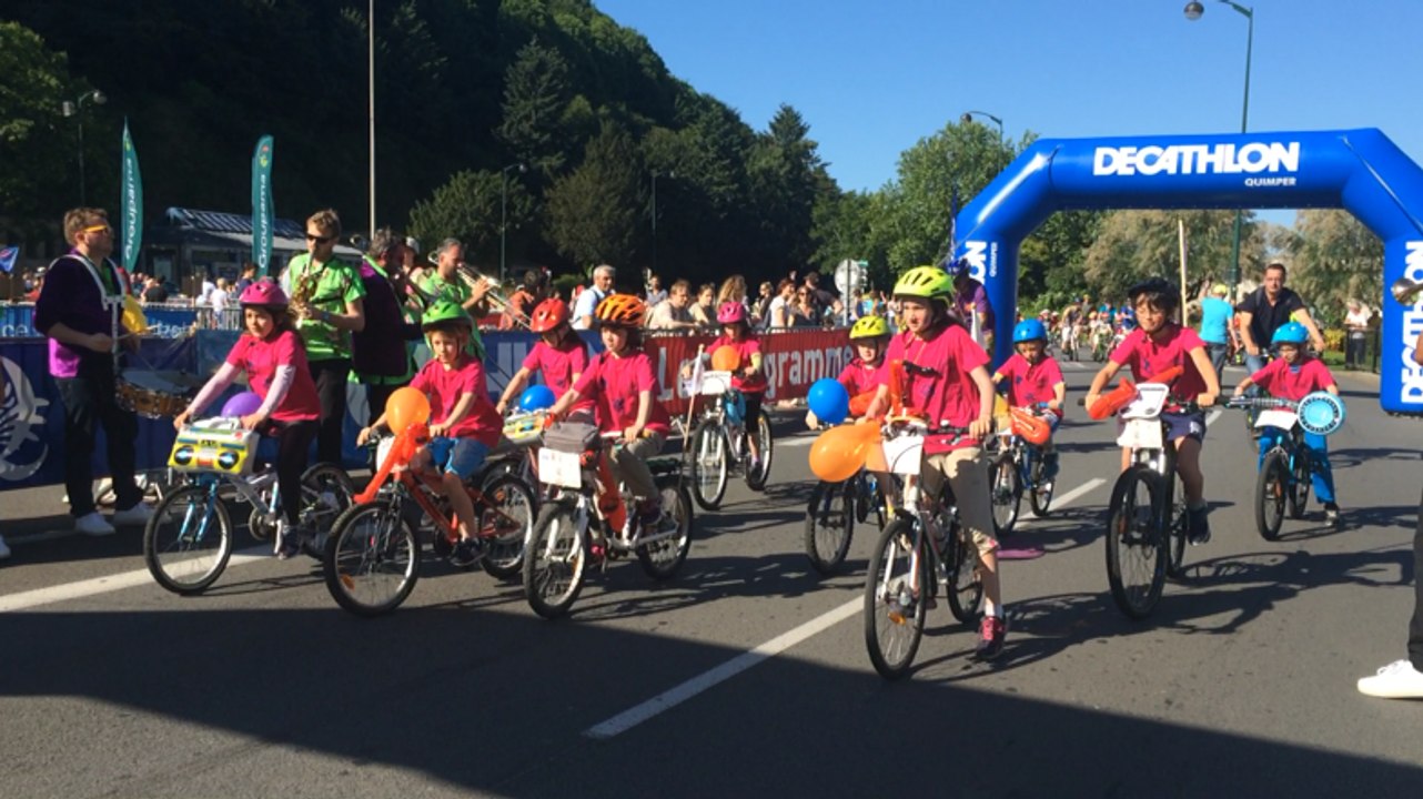 Soleil, musique et plus de 700 petits cyclistes au programme du Petit tour de France